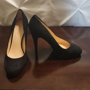 Black Heels Easy to Transition from Day to Night